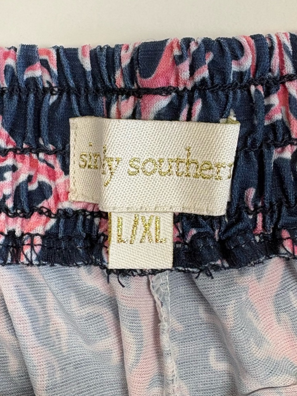 Simply Southern Navy Shorts w/ Pink Coral Print & Pink Tassels Large/XL Preppy - Picture 2 of 8
